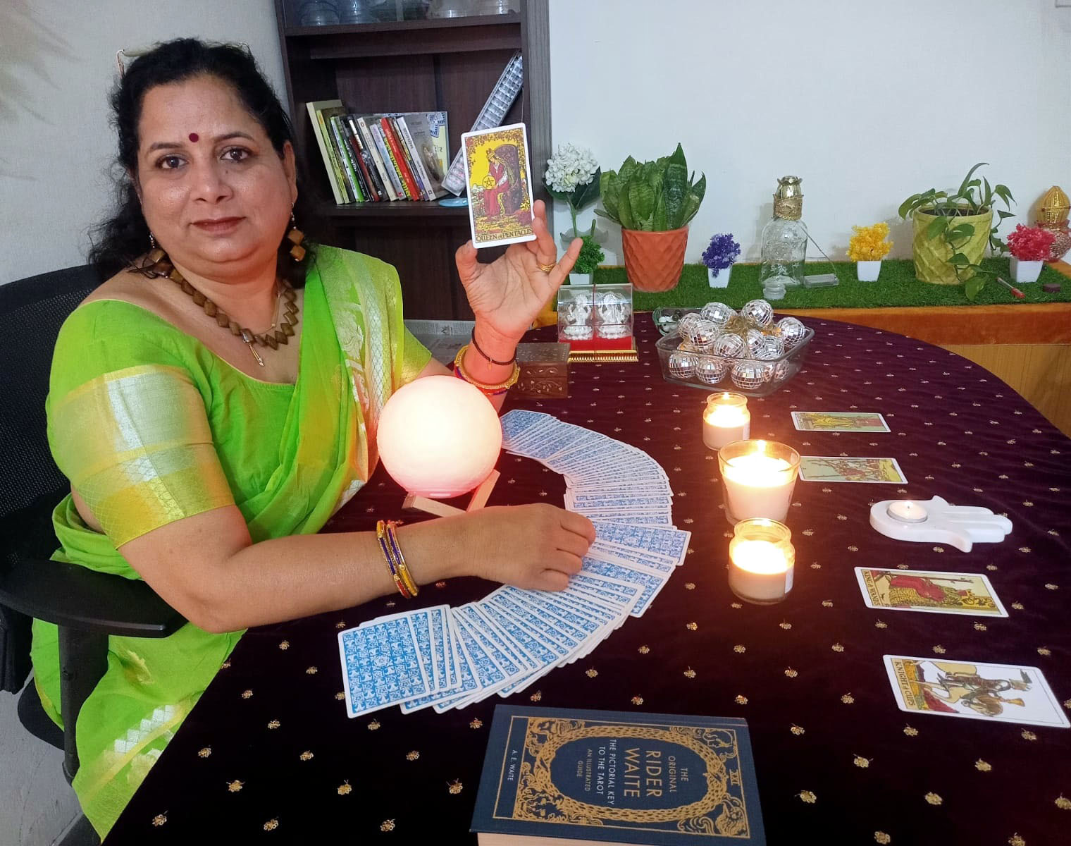 Sunita Bandi Tarot Card Reader